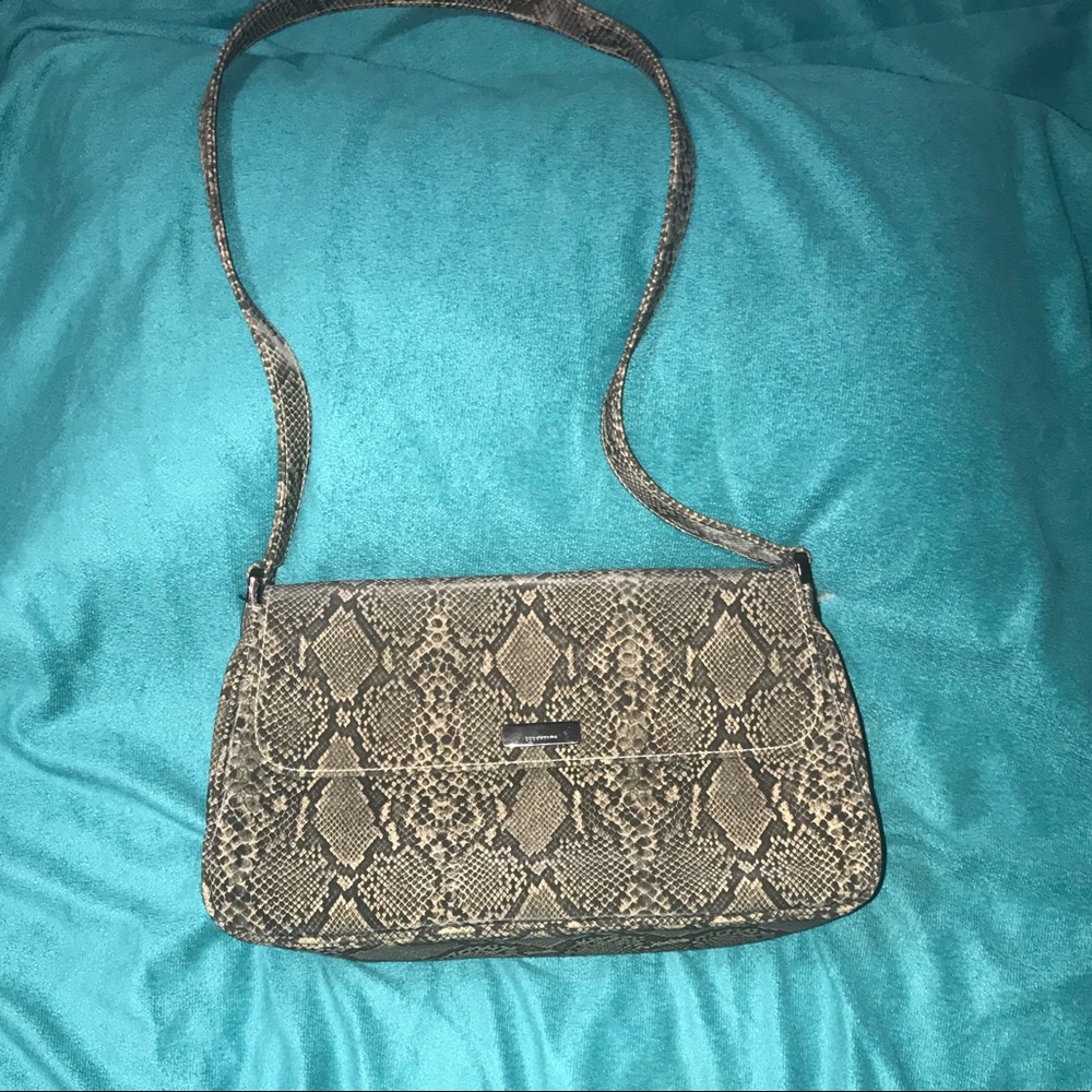 🔥Liz Claiborne animal print purse🔥